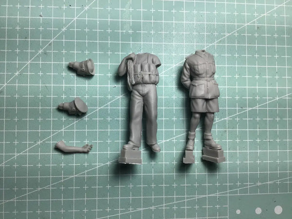 1/35 WWII British Infantry at Attention, 4 Figures, Resin Model Figure Kit, Unassembled and Unpainted