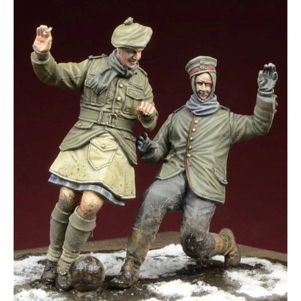 1/35 WWI Military Couple, 2 Figures, Resin Model Figure Kit, Unassembled and Unpainted
