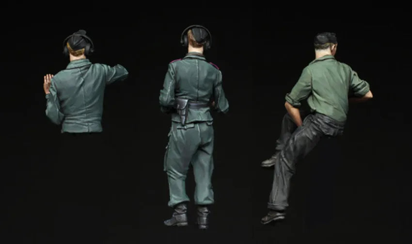 1/35 WWII Soviet WWII Tank Crew, 9 Figures, Resin Model Figure Kit, Unassembled and Unpainted