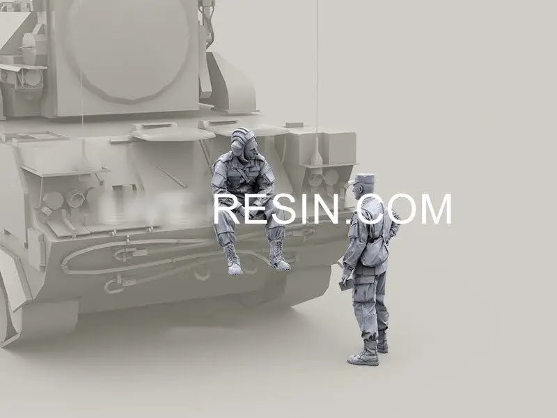 1/35 Modern Soldiers with Armored Vehicle, 2 Figures, Resin Model Figure Kit, Unassembled and Unpainted