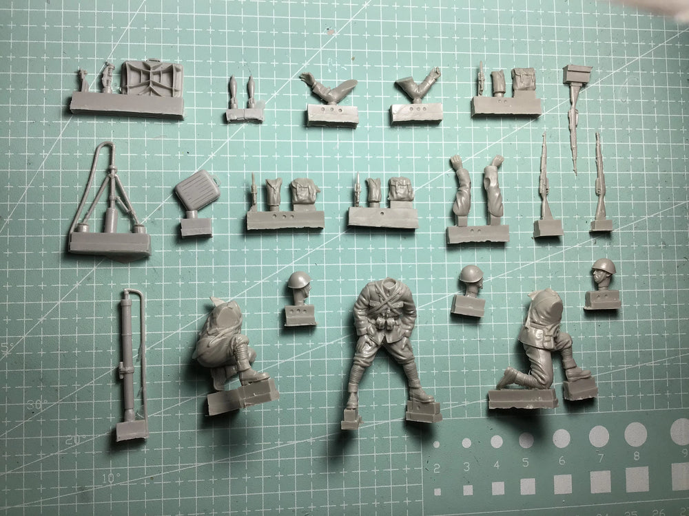 1/35 WWII Mortar Crew, 4 Figures, Resin Model Figure Kit, Unassembled and Unpainted
