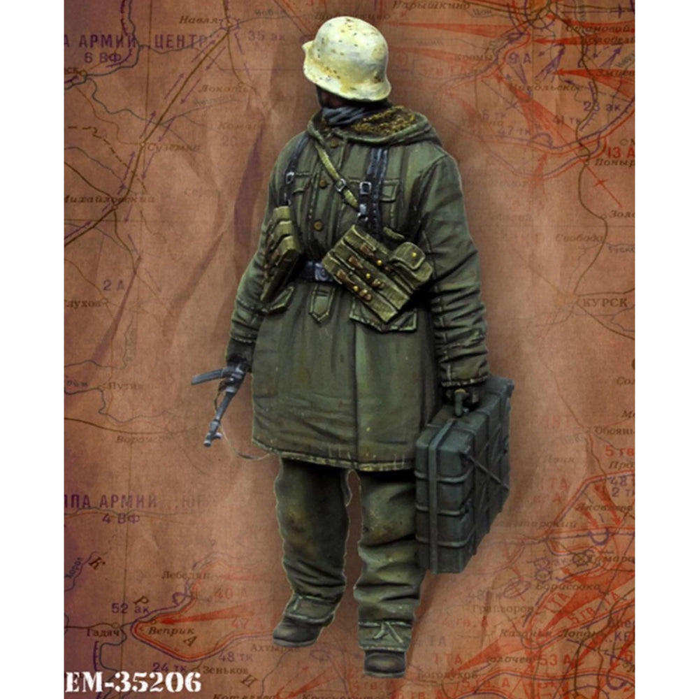 1/35 WWI British Infantry Standing with Rifles, Resin Model Figure Kit, Unassembled and Unpainted