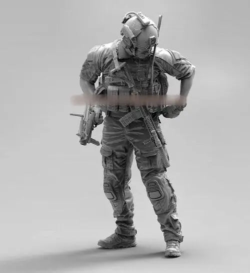 1/35 WWII Soldiers with Weapons, 2 Figures, Resin Model Figure Kit, Unassembled and Unpainted