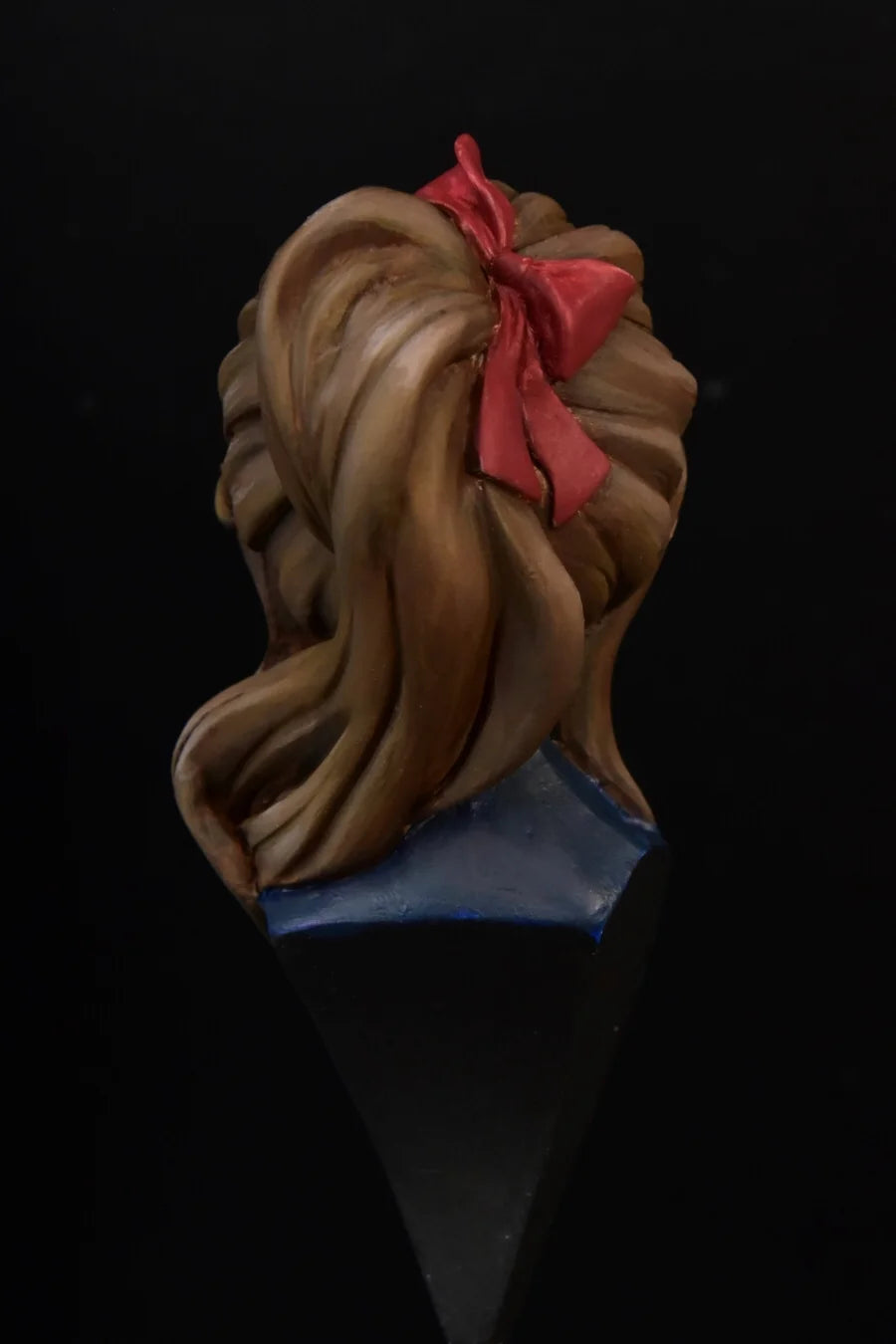 65mm Schoolgirl with Pigtails Smoking Cigarette, Resin Model Bust Kit, Anime Theme, Unassembled and Unpainted