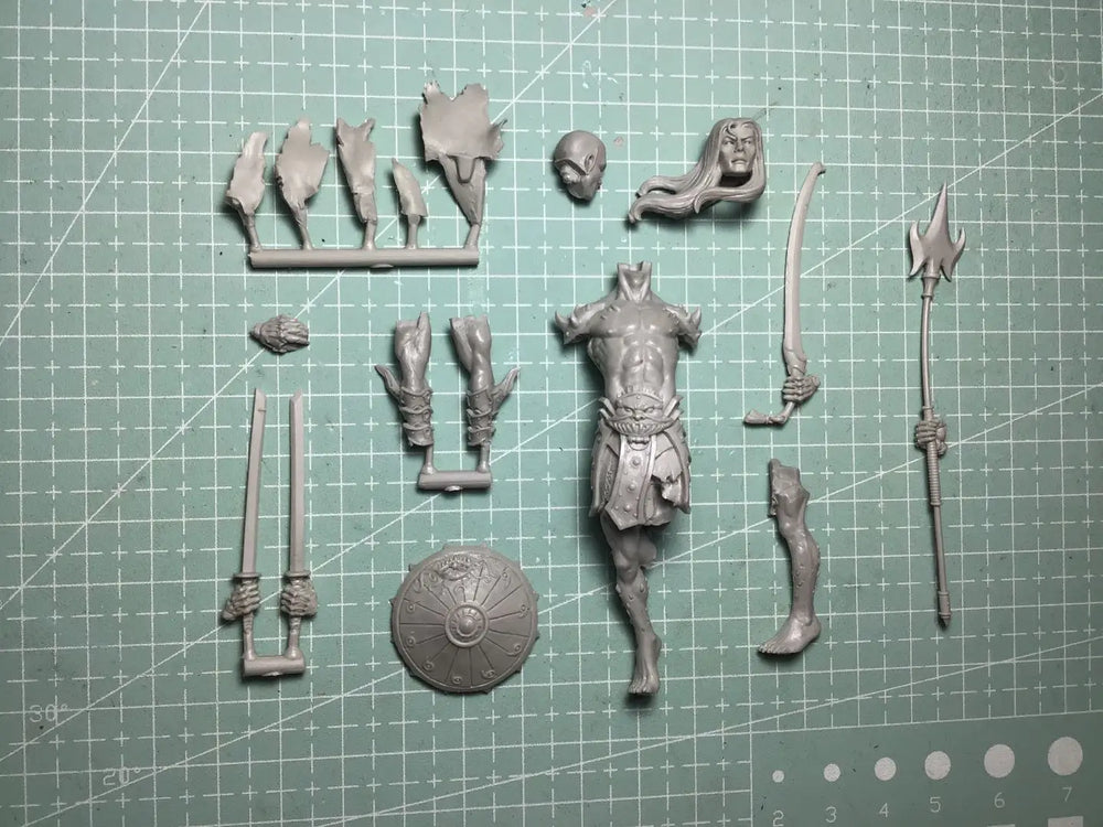 1/24 Demonic Oni Warrior with Dual Swords, Resin Model Figure Kit, Fantasy Theme, Unassembled and Unpainted