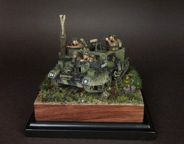 1/35 WWII With Infantry, 4 Figures, Resin Model Diorama Kit, Unassembled and Unpainted