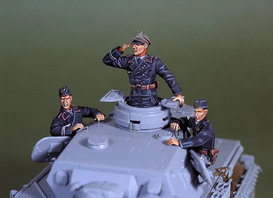 1/35 WWII Infantry, 3 Figures, Resin Model Figure Kit, Unassembled and Unpainted