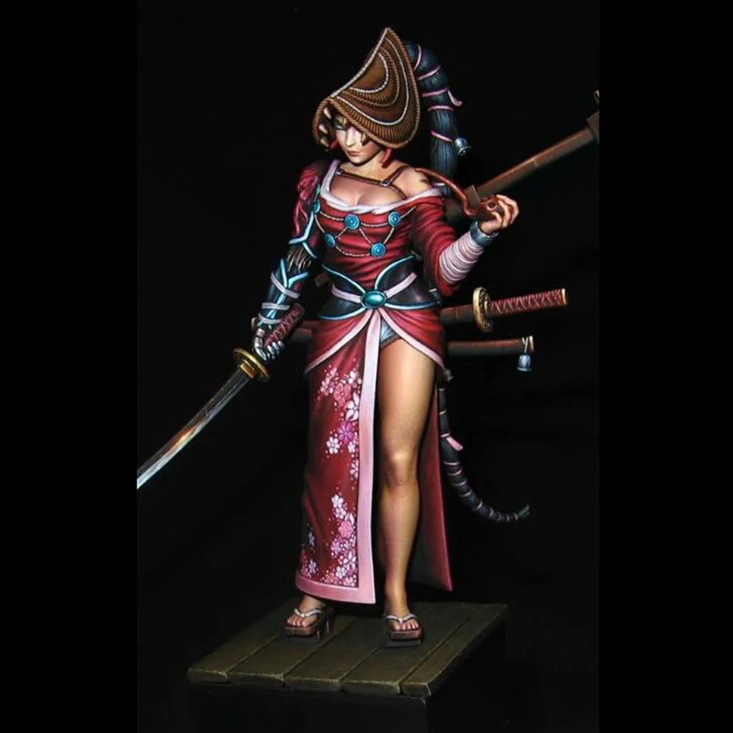 1/24 Ancient Fantasy Woman Warrior, Resin Model Figure Kit, Fantasy Theme, Unassembled and Unpainted