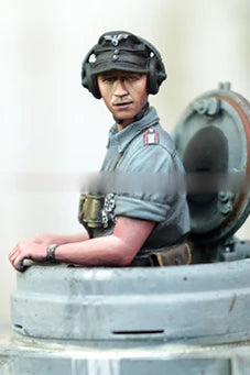 1/35 Cold War Military Officers, 2 Figures, Resin Model Figure Kit, Unassembled and Unpainted