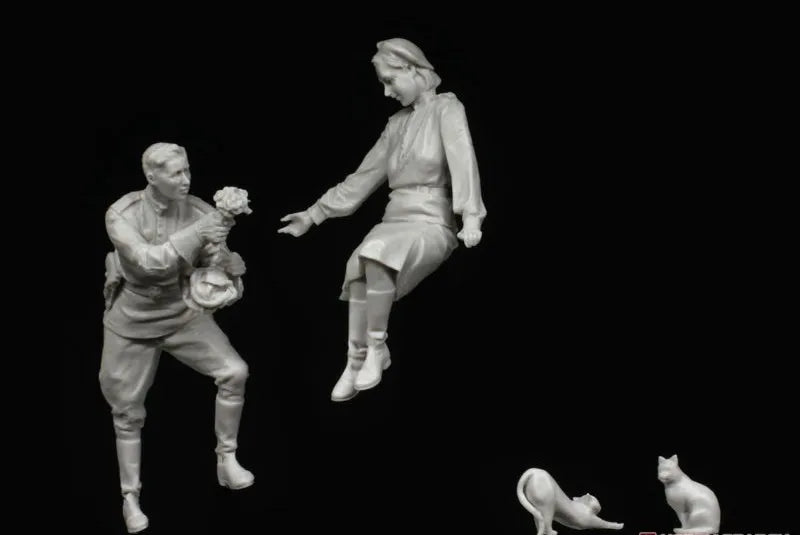 1/35 WWI Soldiers with Concertina Player and Animals, 8 Figures, Resin Model Figure Kit, Unassembled and Unpainted
