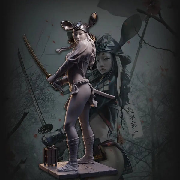1/24 Antler-Helmed Warrior with Curved Blades, Resin Model Figure Kit, Fantasy Theme, Unassembled and Unpainted