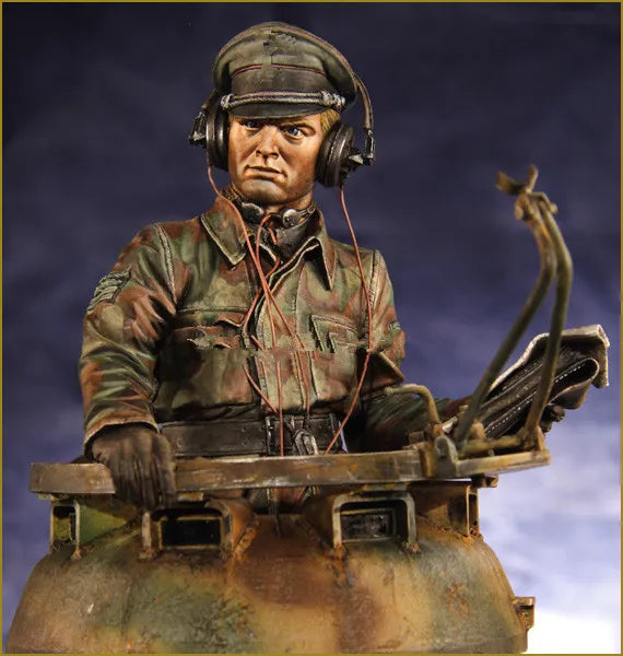1/10 WWII German Radio Operator, Resin Model Bust Kit, Unassembled and Unpainted