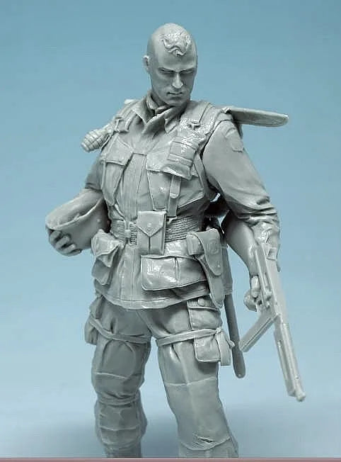 1/16 Modern Tactical Operator with Rifle, Resin Model Figure Kit, Unassembled and Unpainted