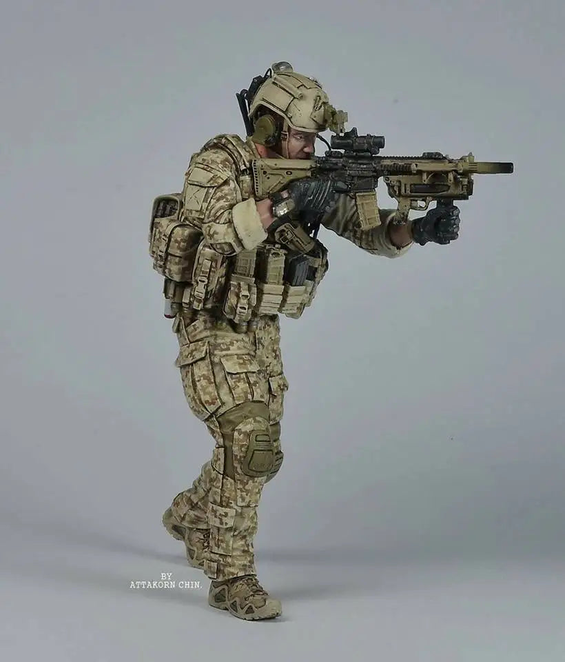 1/16 Modern Desert Operator, Resin Model Figure Kit, Unassembled and Unpainted