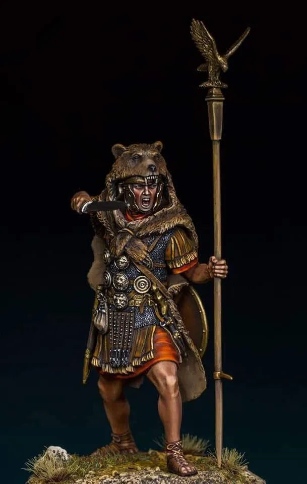 1/24 Bear Warrior, Resin Model Figure Kit, Fantasy Theme, Unassembled and Unpainted
