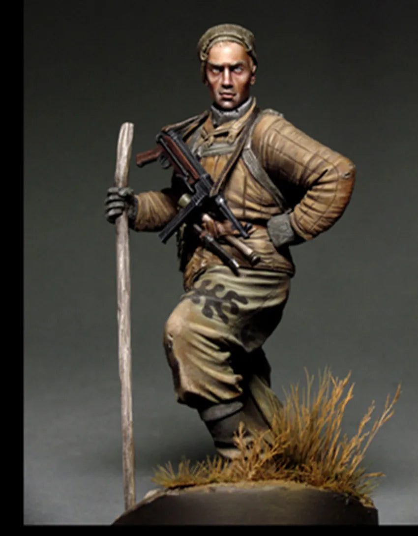 1/16 Modern British Infantryman with Fixed Bayonet, Resin Model Figure Kit, Unassembled and Unpainted