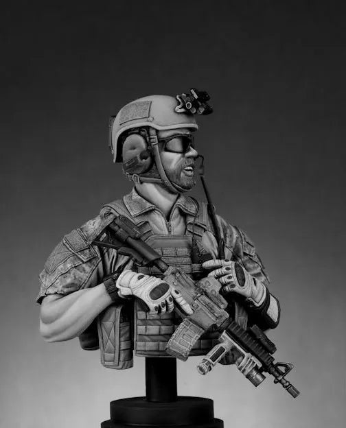 1/9 Modern Tactical Operator, Resin Model Bust Kit, Unassembled and Unpainted