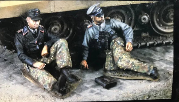 1/35 WWII German Soldier/Officer, Resin Model Figure Kit, Unassembled and Unpainted