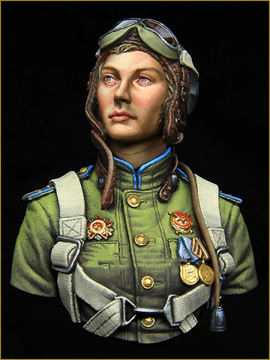 1/10 WWII Night Witches Soviet Pilot, Resin Model Bust Kit, Unassembled and Unpainted