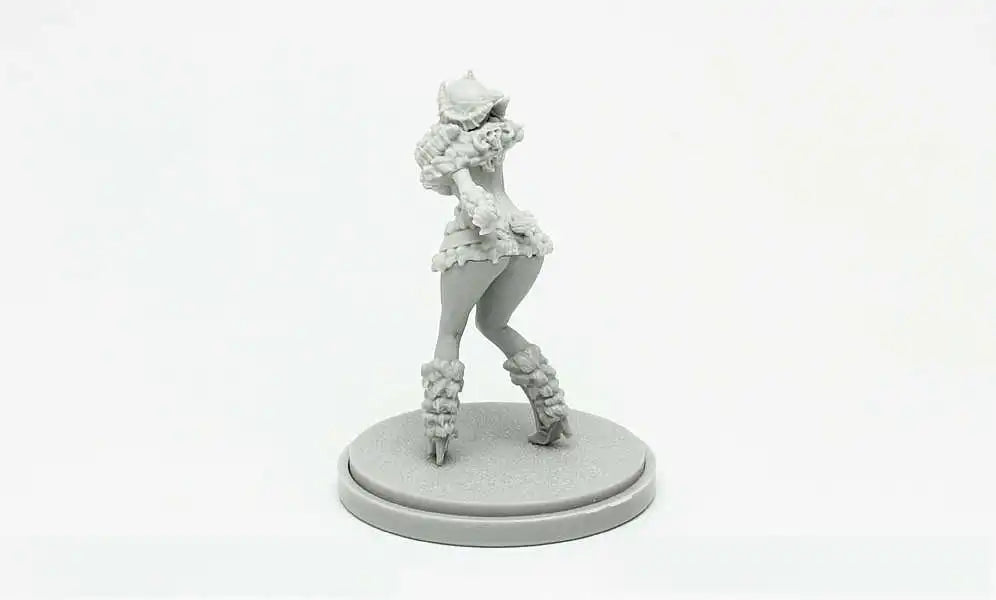 30mm Ram-Horned Fantasy Warrior, Resin Model Figure Kit, Fantasy Theme, Unassembled and Unpainted