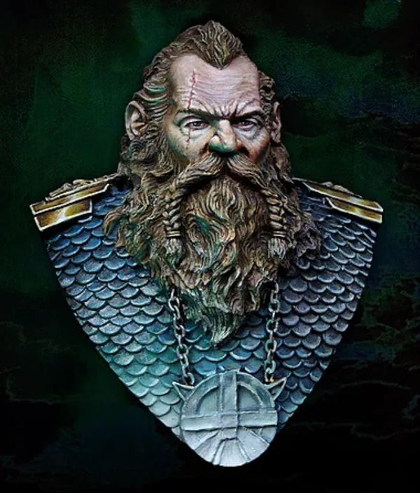 1/12 Bearded Warrior with Scaled Armor and Gold Pauldrons, Resin Model Bust Kit, Fantasy Theme, Unassembled and Unpainted