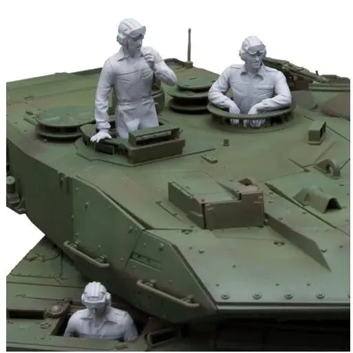 1/16 WWII German Tank Crew in Splitter Camouflage, 3 Figures, Resin Model Figure Kit, Unassembled and Unpainted