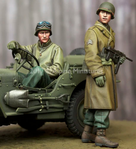 1/35 Modern US NCO & Driver, 2 Figures, Resin Model Figure Kit, Military Theme, Unassembled and Unpainted