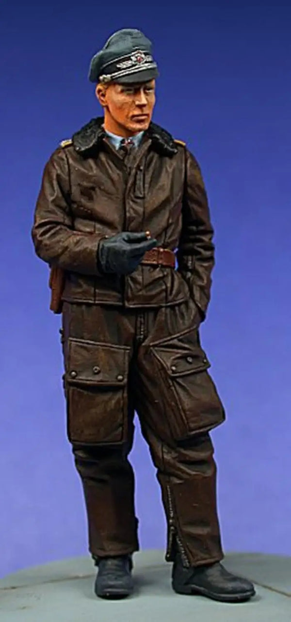 1/35 WWII German Officer in Leather Jacket, Resin Model Figure Kit, Unassembled and Unpainted