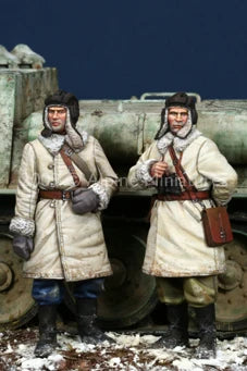 1/35 WWII Russian AFV Crew, 2 Figures, Resin Model Figure Kit, Unassembled and Unpainted