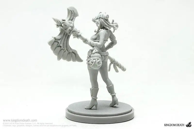 28mm Female Warrior with Demonic Winged Familiar, Resin Model Figure Kit, Fantasy Theme, Unassembled and Unpainted