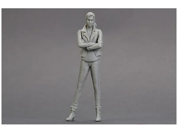 1/24 Modern Woman in Tactical Blazer Arms Crossed, Resin Model Figure Kit, Anime Theme, Unassembled and Unpainted