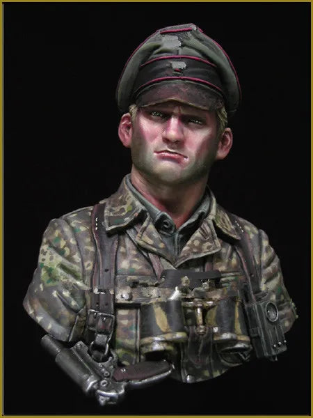1/10 WWII German Infantryman with Beard, Resin Model Bust Kit, Unassembled and Unpainted