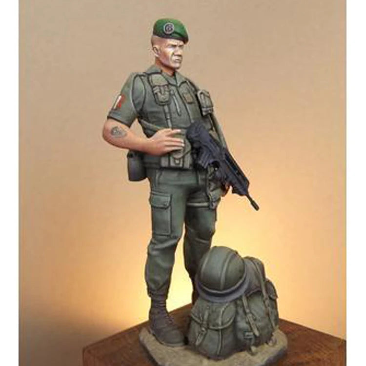 1/24 Modern French 2e REP Soldier Beirut 1982, Resin Model Figure Kit, Unassembled and Unpainted