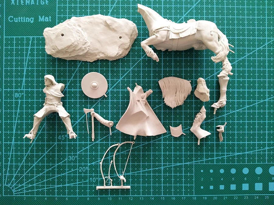 1/24 Medieval Mounted Knight with Heraldic Shield, Resin Model Figure Kit, Unassembled and Unpainted