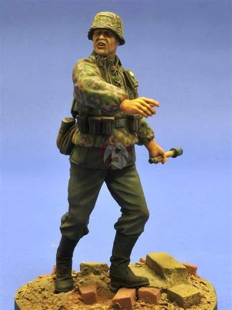 1/16 WWII US Infantry Attacking with Rifle, Resin Model Figure Kit, Unassembled and Unpainted