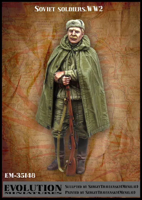 1/35 WWII Soviet Soldier with Hooded Winter Cloak, Resin Model Figure Kit, Unassembled and Unpainted