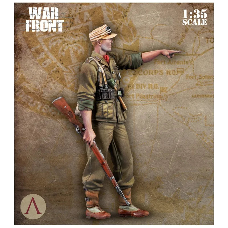 1/35 WWII German Soldier Pointing Forward, Resin Model Figure Kit, Unassembled and Unpainted