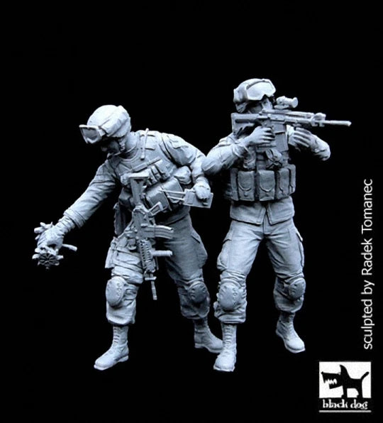 1/35 WWII US Soldiers Combat Squad, 6 Figures, Resin Model Figure Kit, Unassembled and Unpainted