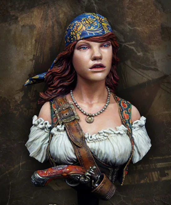 1/10 Female Pirate with Tricorn Hat and Cutlass, Resin Model Bust Kit, Fantasy Theme, Unassembled and Unpainted