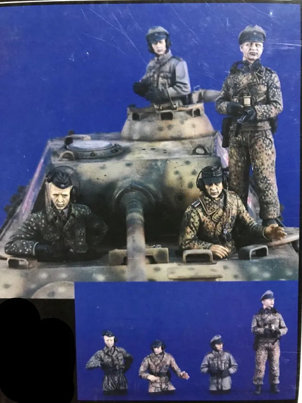 1/16 WWII Soldiers with Tank, 6 Figures, Resin Model Figure Kit, Unassembled and Unpainted