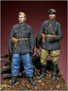 1/35 WWII Russian Tank Crew, 2 Figures, Resin Model Figure Kit, Unassembled and Unpainted