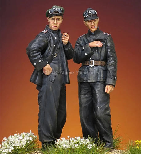 1/35 WWII Crew, Resin Model Figure Kit, Unassembled and Unpainted