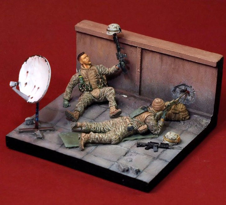 1/35 Modern U.S. Marines Iraq War, 2 Figures, Resin Model Figure Kit, Unassembled and Unpainted