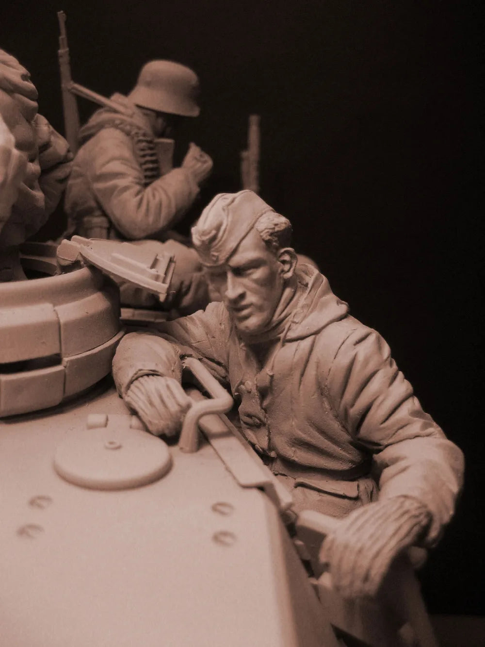 1/16 WWI British Infantry Advancing with Bayonets, 2 Figures, Resin Model Figure Kit, Unassembled and Unpainted