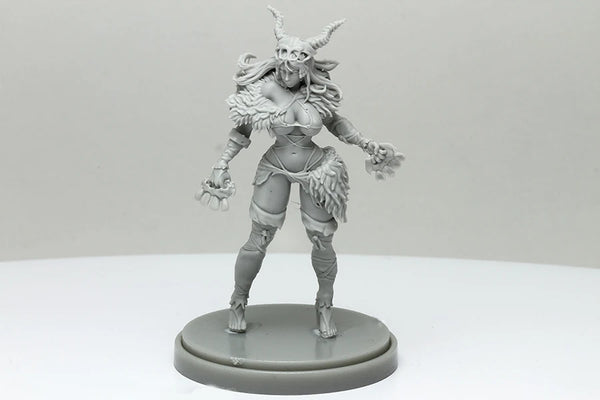 30mm Primal Huntress, Resin Model Figure Kit, Unassembled and Unpainted