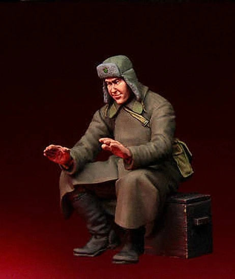 1/35 WWII Soviet Soldiers in Winter, Resin Model Figure Kit, Unassembled and Unpainted