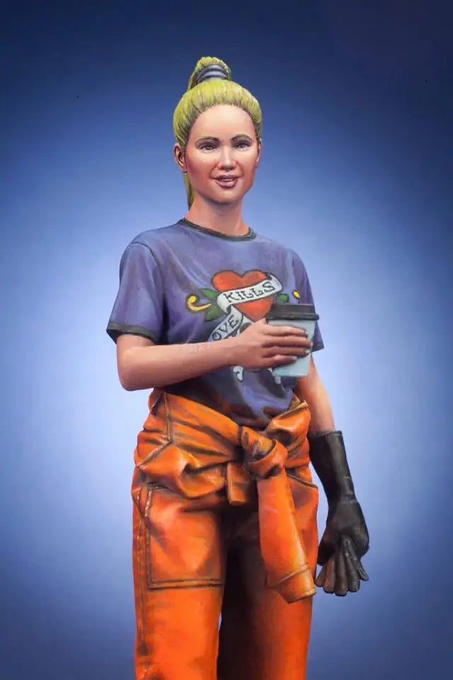 1/20 Blonde Female Mechanic in Orange Cargo Pants, Resin Model Figure Kit, Sci-Fi Theme, Unassembled and Unpainted