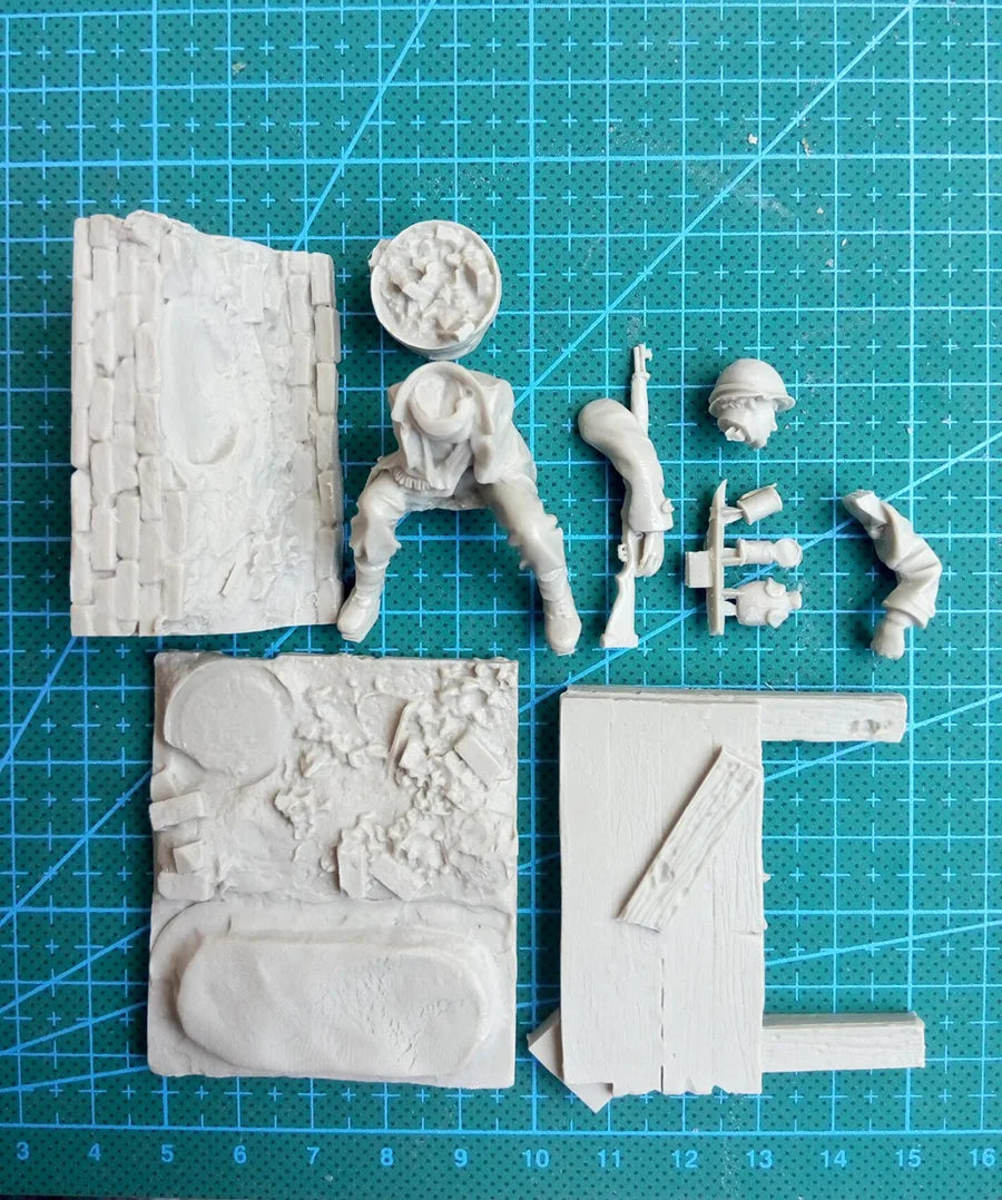 1/32 WWII American Soldier Resting, Resin Model Figure Kit, Unassembled and Unpainted