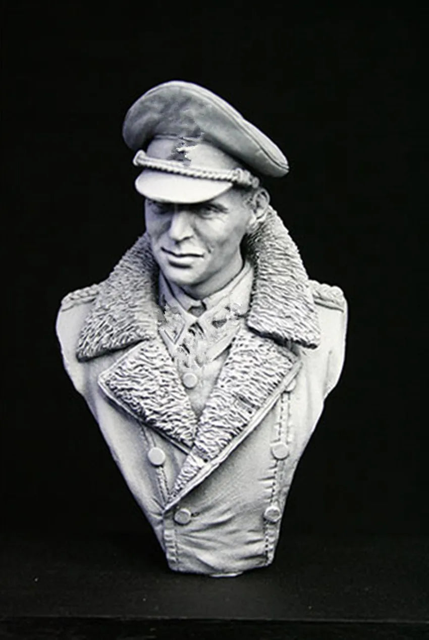 1/9 WWII Officer, Resin Model Bust Kit, Unassembled and Unpainted