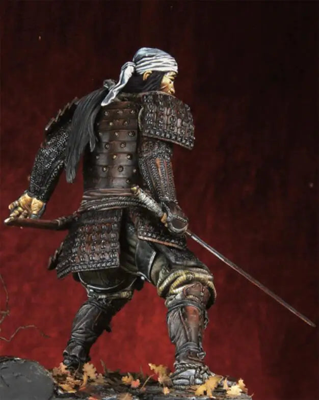1/18 Medieval Japanese Samurai Warrior in Armor, Resin Model Figure Kit, Unassembled and Unpainted